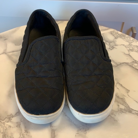 mossimo quilted sneakers